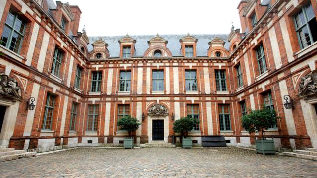 Vue de la cour de l'Hôtel Montescot