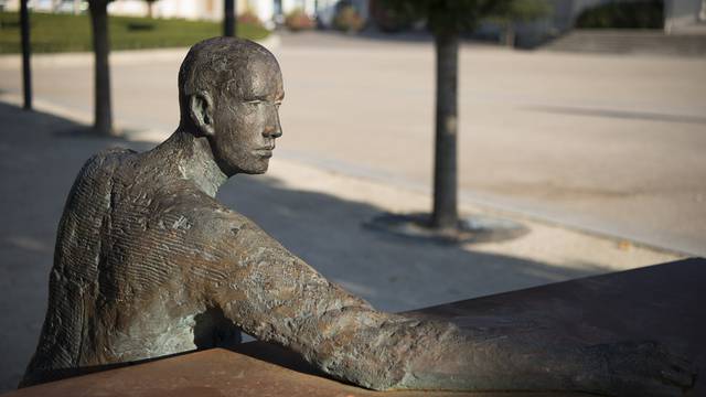 Sculpture sur la Place Châtelet à Chartres