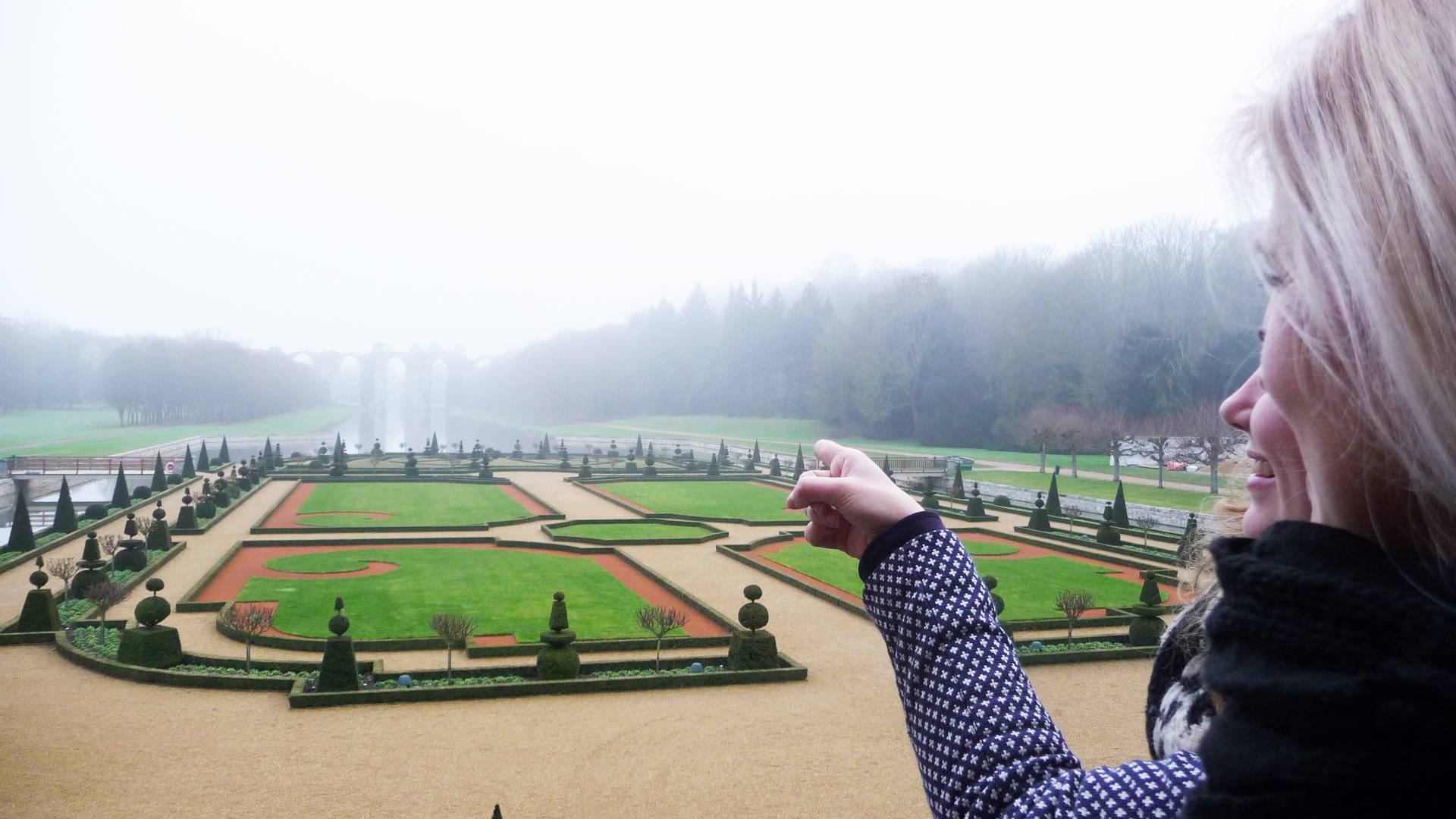 Vue sur les jardins en hiver depuis le Château de Maintenon