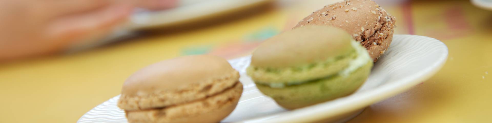 Dégustation de macarons à la pause goûter